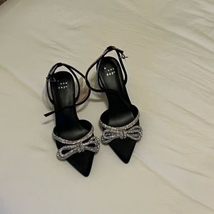 A New Day Carmin Bow Pumps